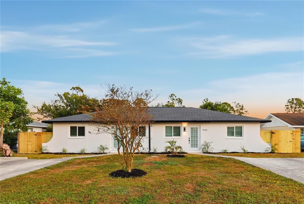 待售: $459,000 (6 贝兹, 0 浴室, 1706 平方英尺)