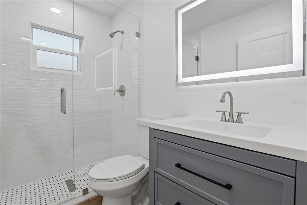 待售: $459,000 (6 贝兹, 0 浴室, 1706 平方英尺)