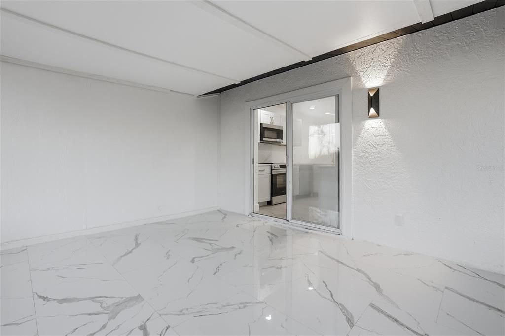 待售: $459,000 (6 贝兹, 0 浴室, 1706 平方英尺)