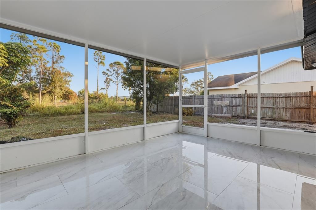 待售: $459,000 (6 贝兹, 0 浴室, 1706 平方英尺)