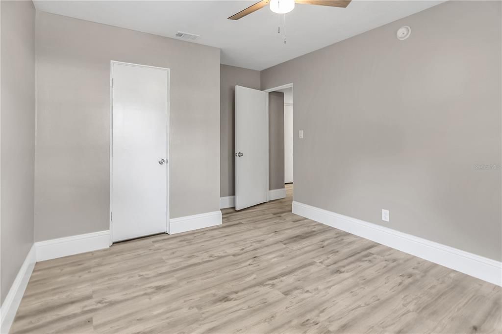 For Sale: $370,000 (3 beds, 2 baths, 1334 Square Feet)