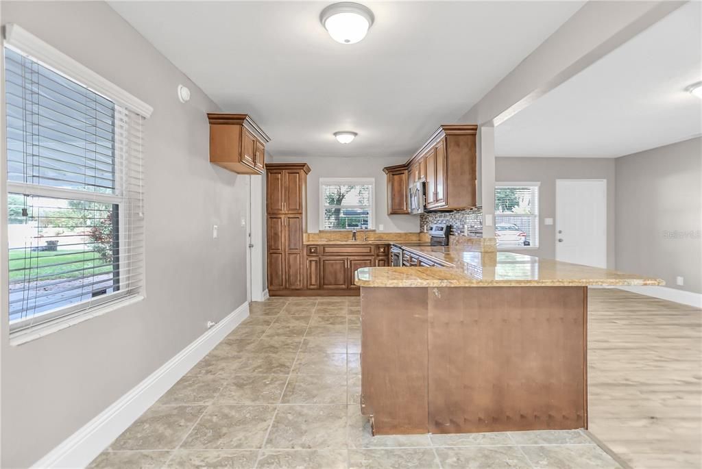 For Sale: $370,000 (3 beds, 2 baths, 1334 Square Feet)