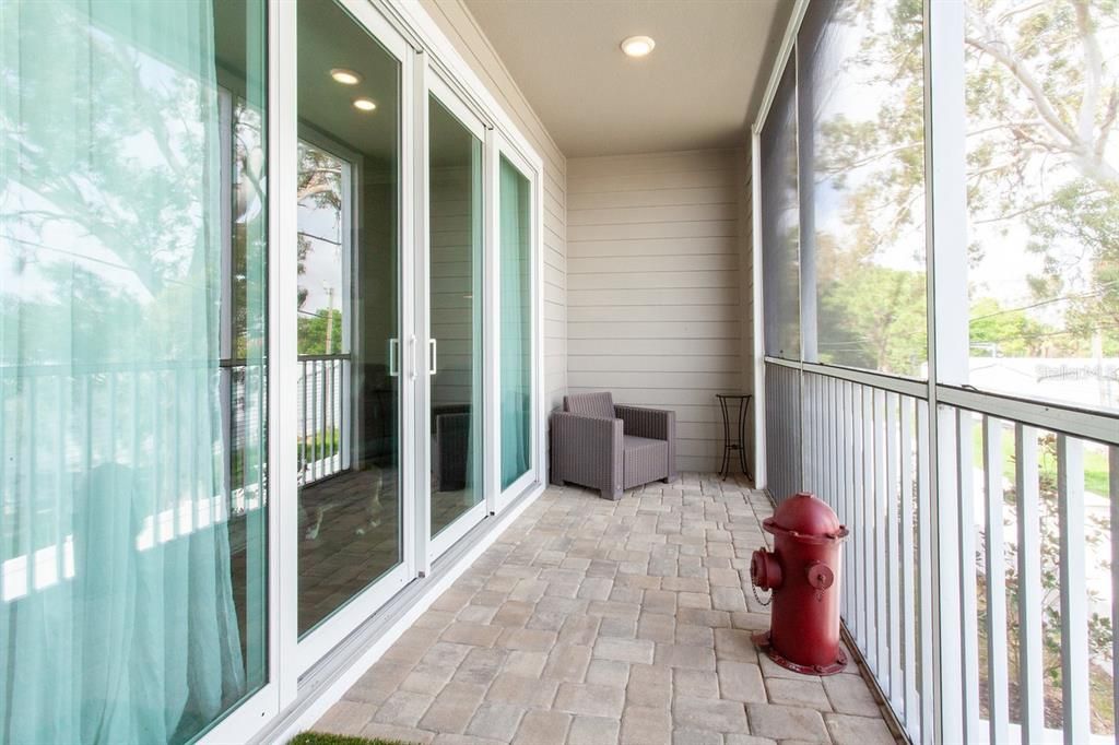 出租: $4,800 (3 贝兹, 2 浴室, 2258 平方英尺)