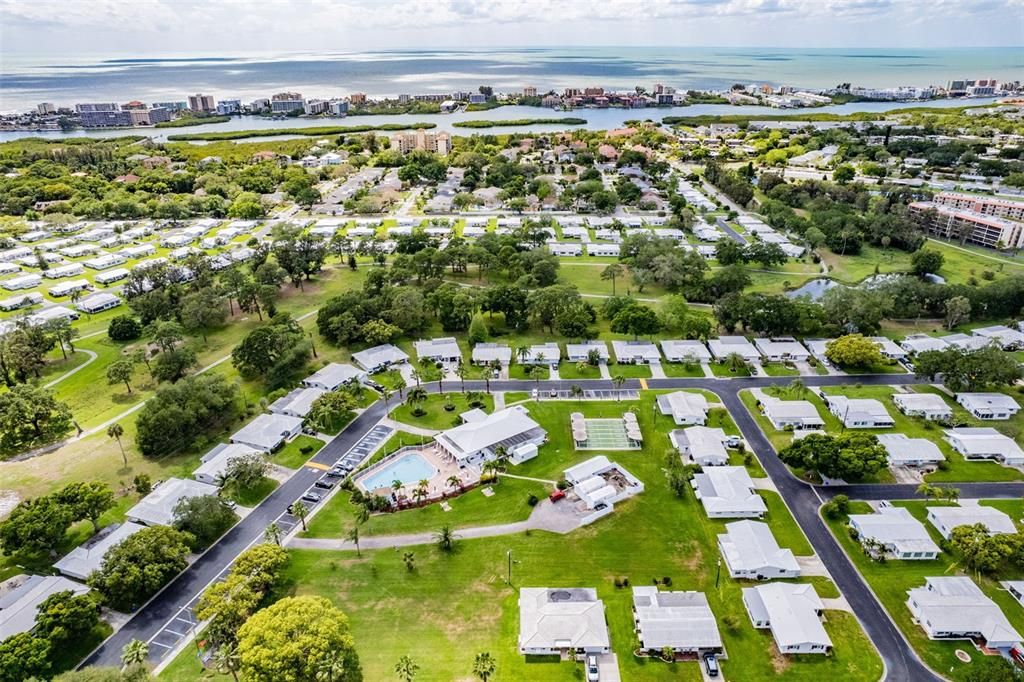 For Rent: $2,600 (2 beds, 2 baths, 865 Square Feet)