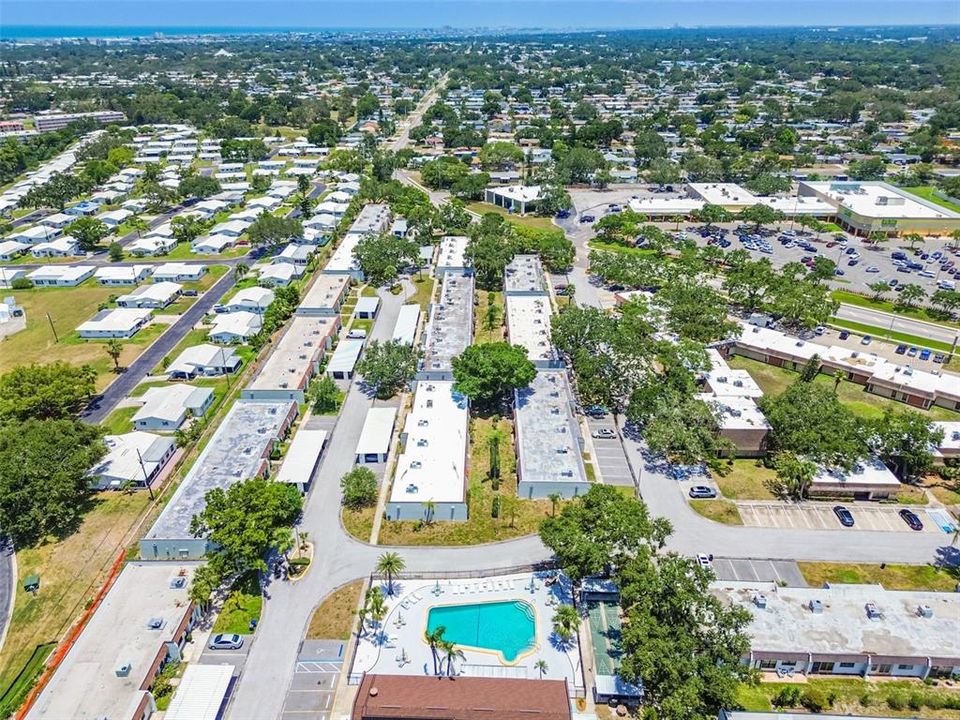 For Rent: $2,600 (2 beds, 2 baths, 865 Square Feet)