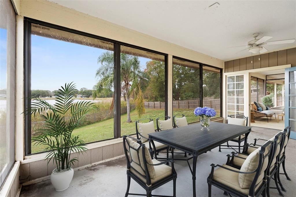 En Venta: $289,000 (2 camas, 2 baños, 1060 Pies cuadrados)