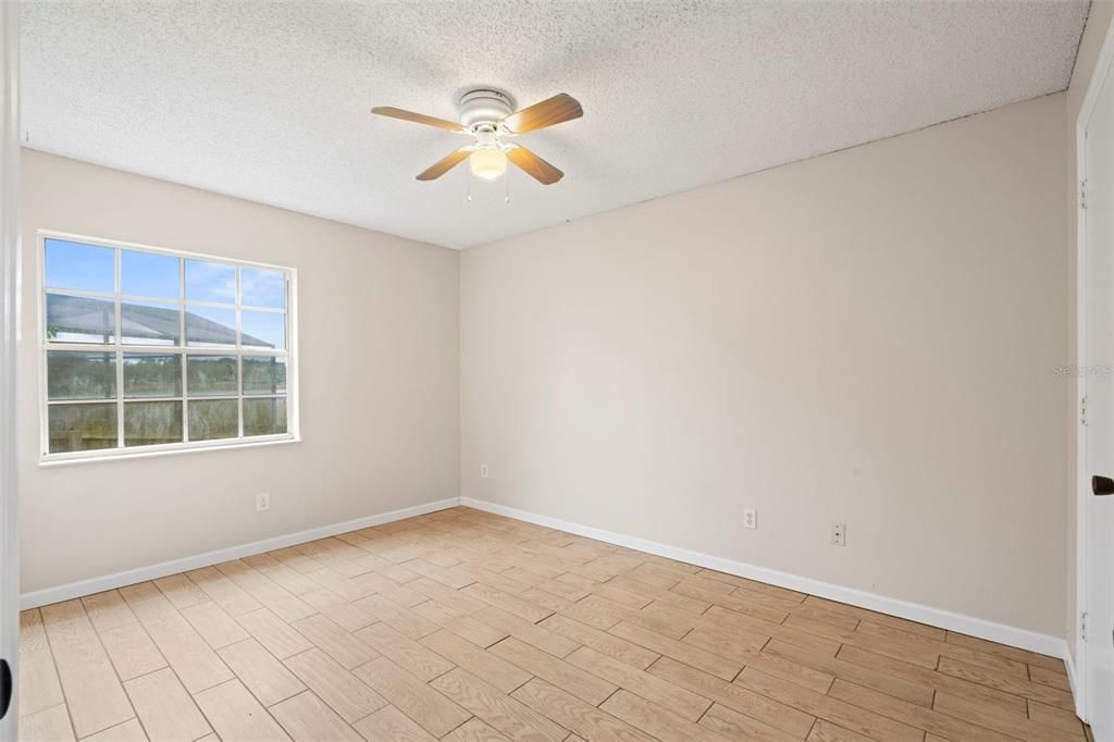 En Venta: $289,000 (2 camas, 2 baños, 1060 Pies cuadrados)