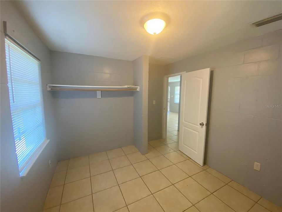 En Renta: $1,295 (3 camas, 1 baños, 912 Pies cuadrados)