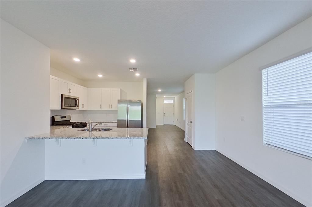 出租: $1,795 (3 贝兹, 2 浴室, 1504 平方英尺)