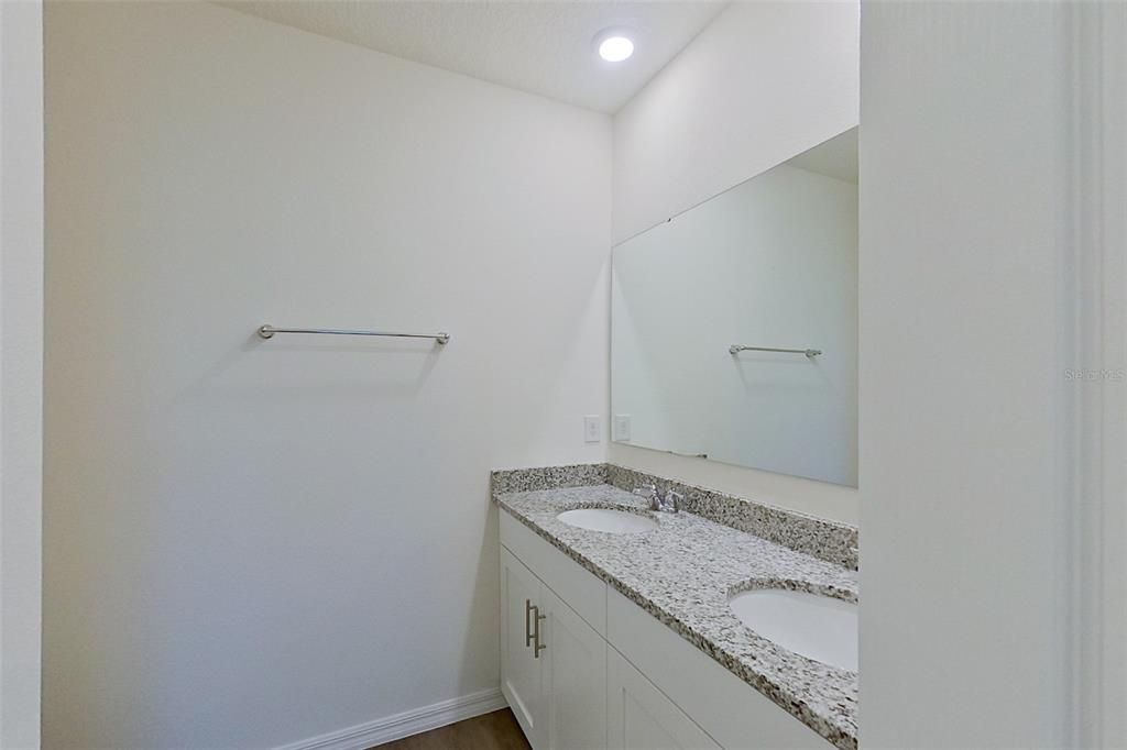 出租: $1,795 (3 贝兹, 2 浴室, 1504 平方英尺)