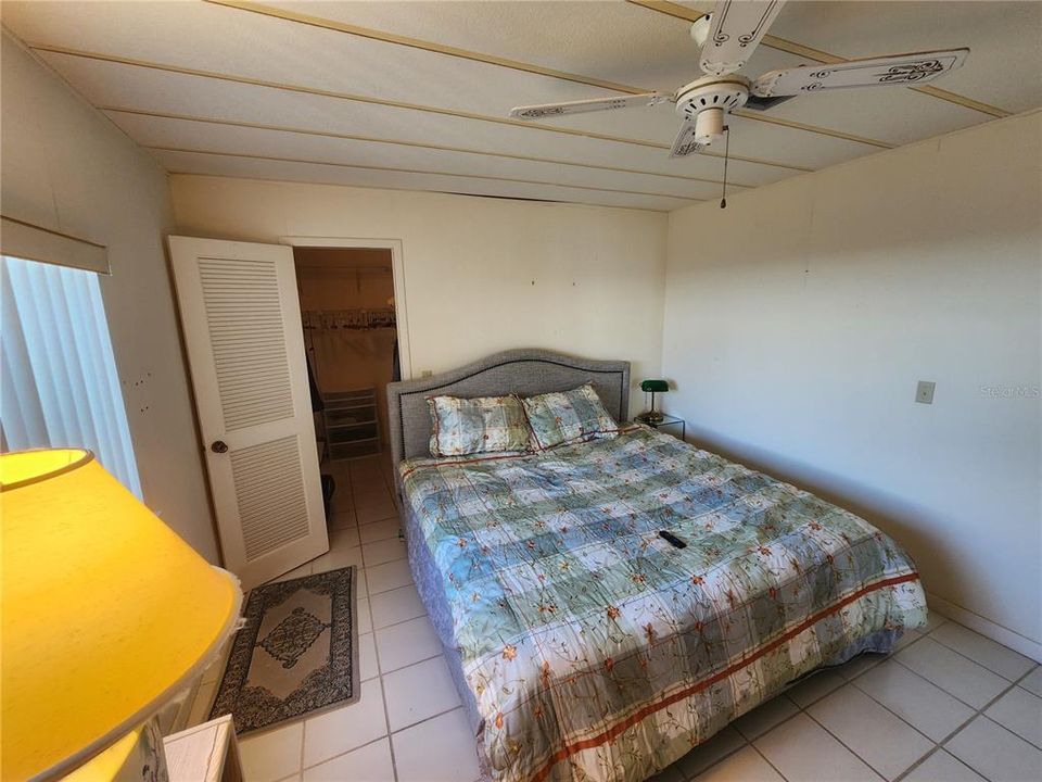 For Sale: $180,000 (2 beds, 2 baths, 1296 Square Feet)