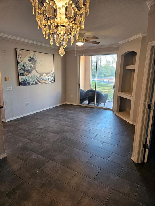 待售: $189,900 (1 贝兹, 1 浴室, 661 平方英尺)