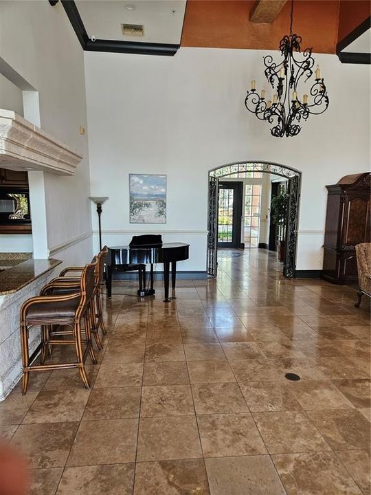 待售: $189,900 (1 贝兹, 1 浴室, 661 平方英尺)