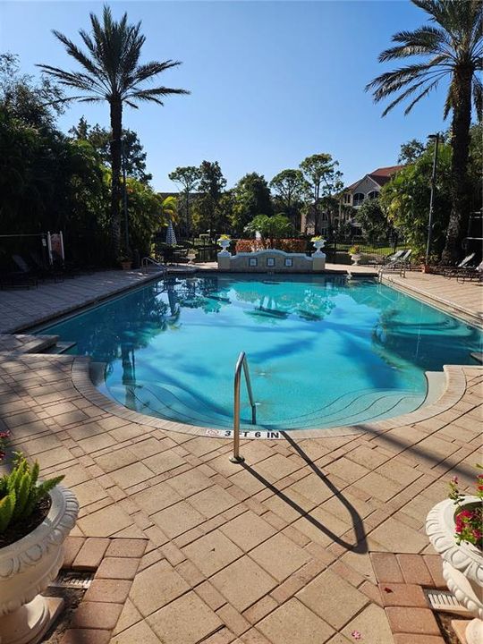 待售: $189,900 (1 贝兹, 1 浴室, 661 平方英尺)