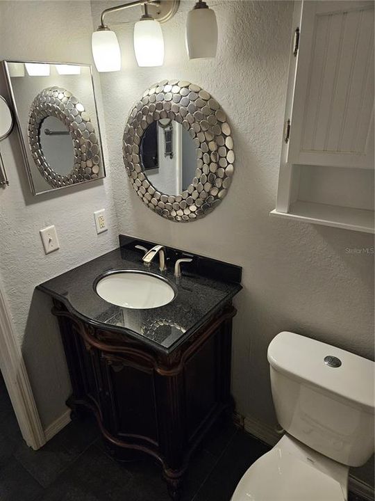 待售: $189,900 (1 贝兹, 1 浴室, 661 平方英尺)