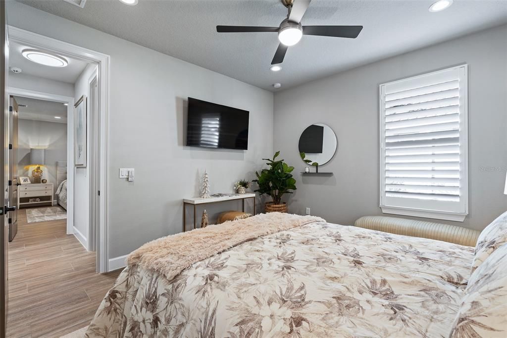 For Sale: $1,595,000 (3 beds, 3 baths, 3180 Square Feet)