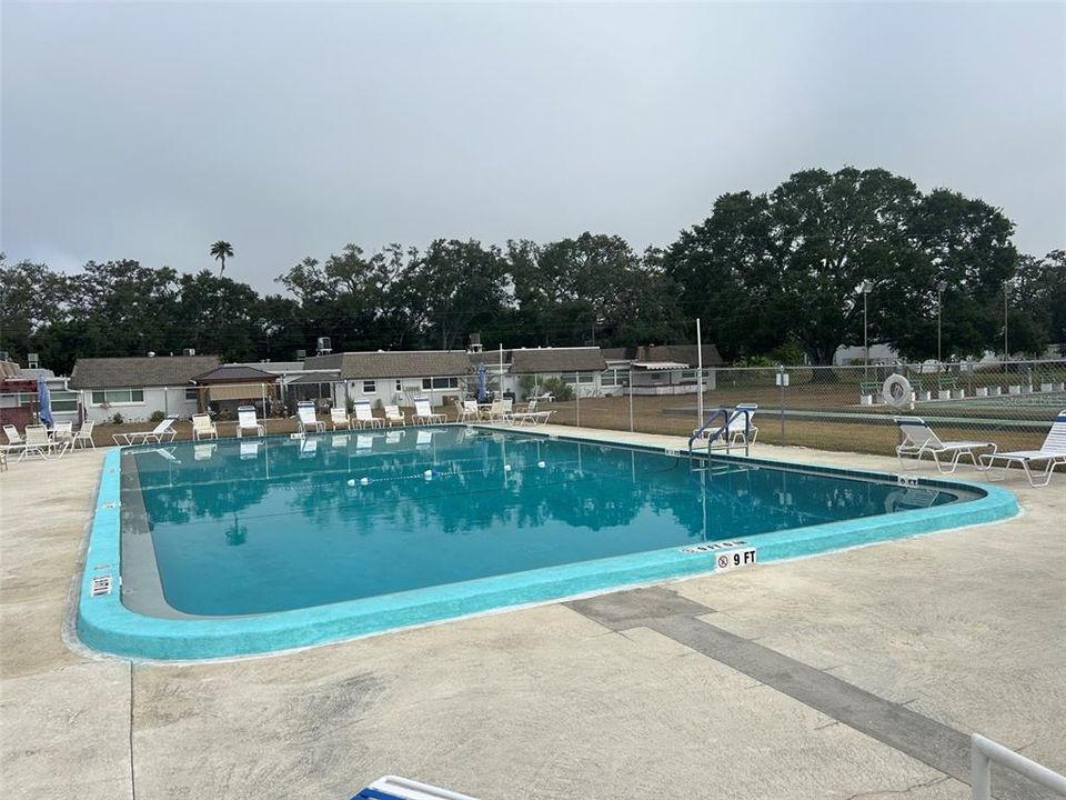 For Sale: $99,000 (1 beds, 1 baths, 902 Square Feet)