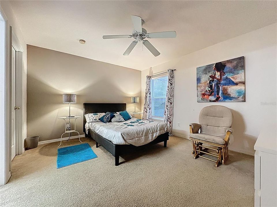 待售: $349,999 (5 贝兹, 3 浴室, 1854 平方英尺)