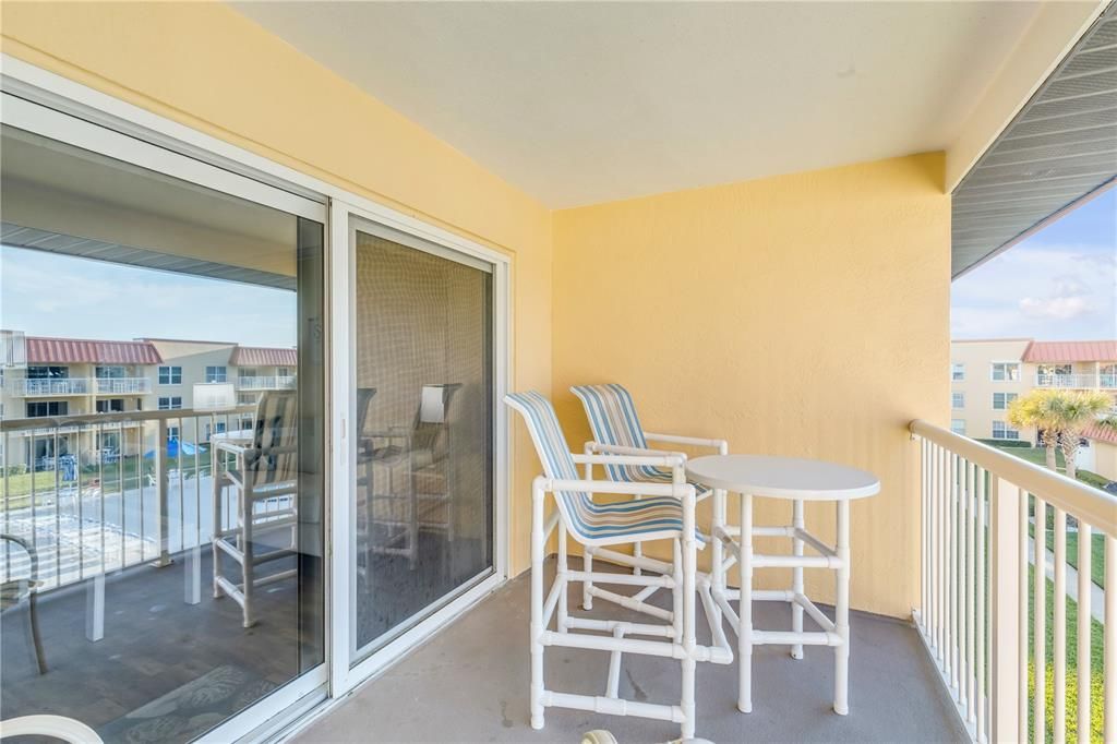 En Venta: $415,000 (2 camas, 2 baños, 950 Pies cuadrados)