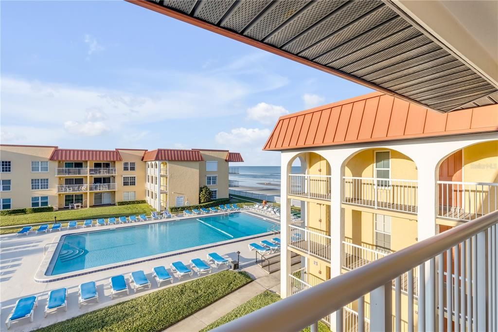 En Venta: $415,000 (2 camas, 2 baños, 950 Pies cuadrados)