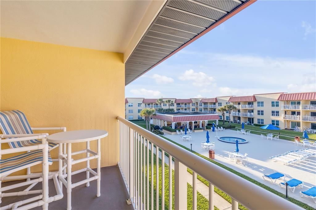 En Venta: $415,000 (2 camas, 2 baños, 950 Pies cuadrados)