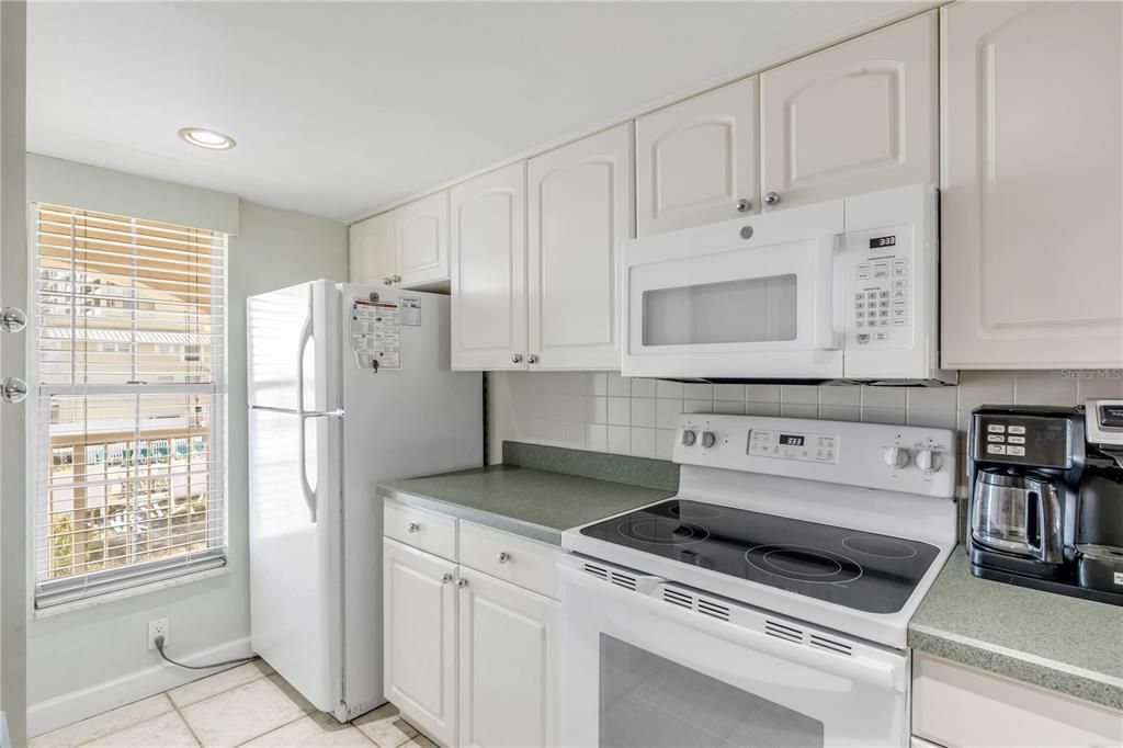 En Venta: $415,000 (2 camas, 2 baños, 950 Pies cuadrados)