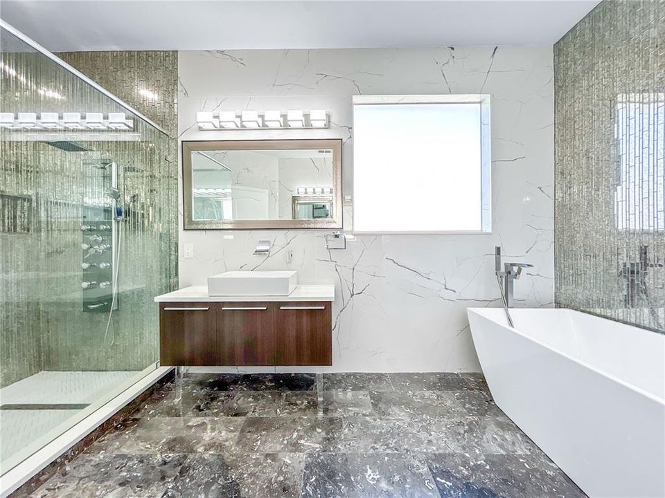 待售: $890,000 (4 贝兹, 3 浴室, 2694 平方英尺)