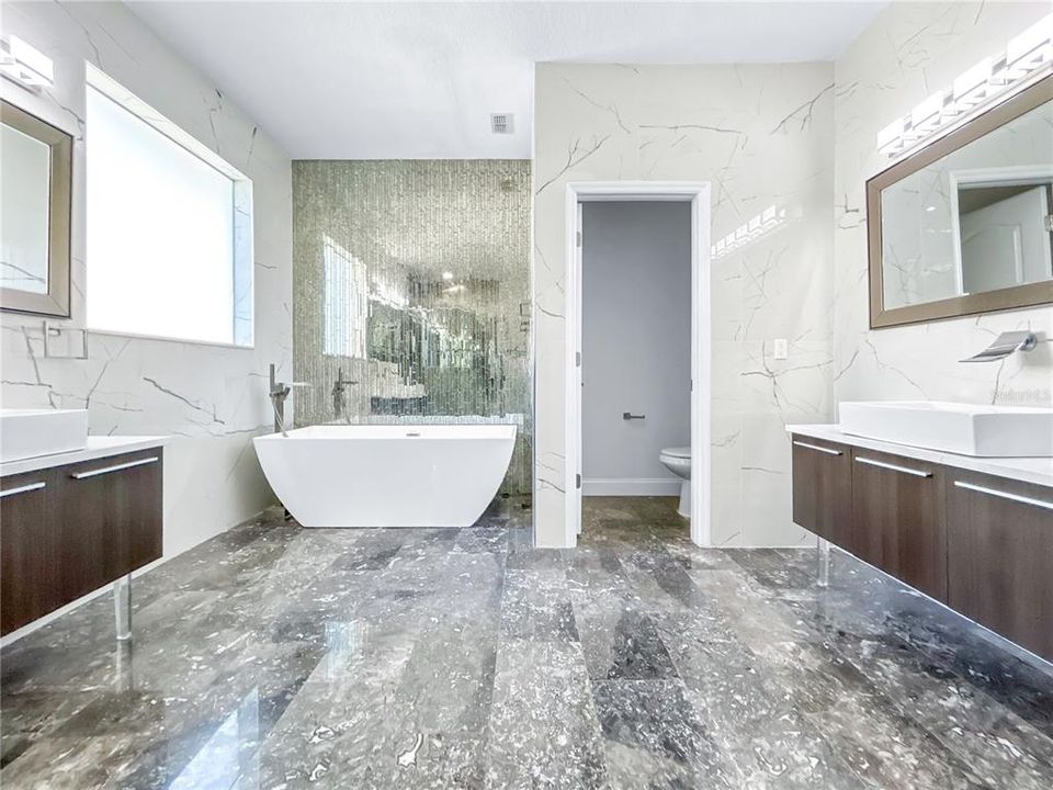 待售: $890,000 (4 贝兹, 3 浴室, 2694 平方英尺)