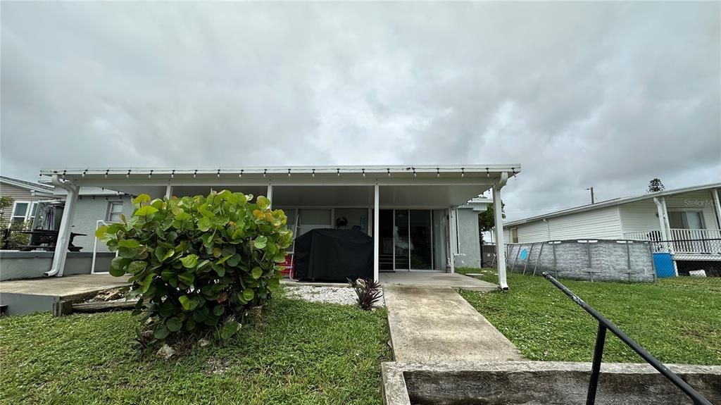 For Rent: $3,000 (3 beds, 1 baths, 1276 Square Feet)