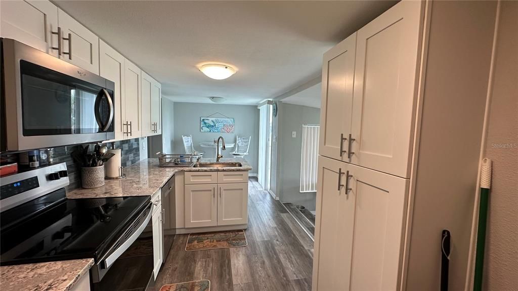 For Rent: $3,000 (3 beds, 1 baths, 1276 Square Feet)