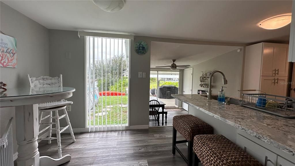 For Rent: $3,000 (3 beds, 1 baths, 1276 Square Feet)