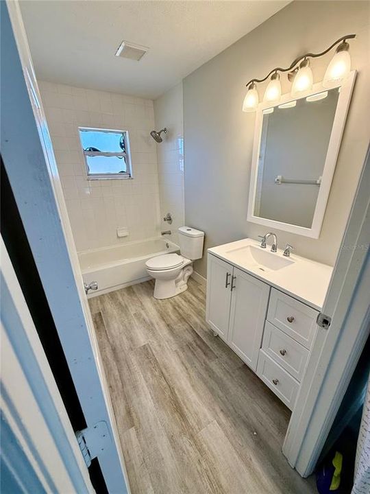 出租: $1,750 (3 贝兹, 2 浴室, 1144 平方英尺)