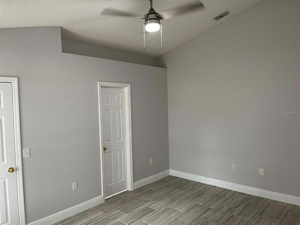 В аренду: $1,800 (3 спален, 2 ванн, 1330 Квадратных фут)