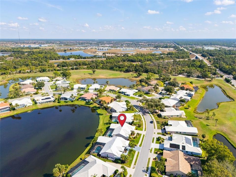 For Sale: $699,000 (3 beds, 2 baths, 2352 Square Feet)