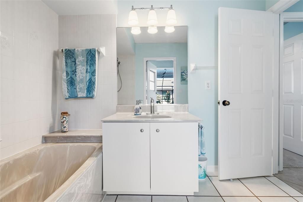 For Sale: $699,000 (3 beds, 2 baths, 2352 Square Feet)