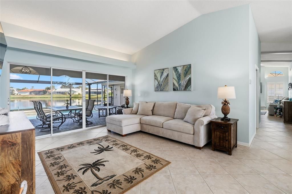 For Sale: $699,000 (3 beds, 2 baths, 2352 Square Feet)