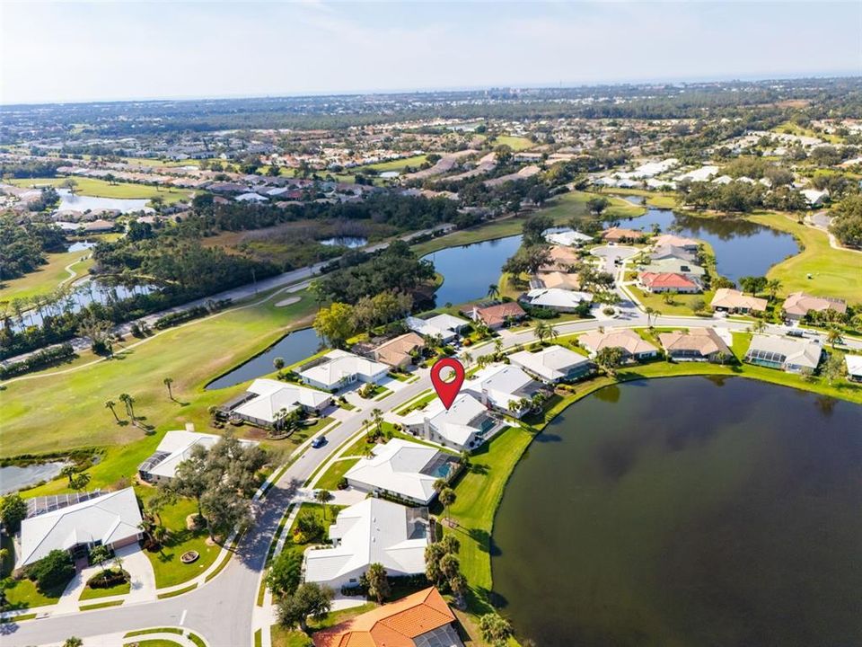 For Sale: $699,000 (3 beds, 2 baths, 2352 Square Feet)