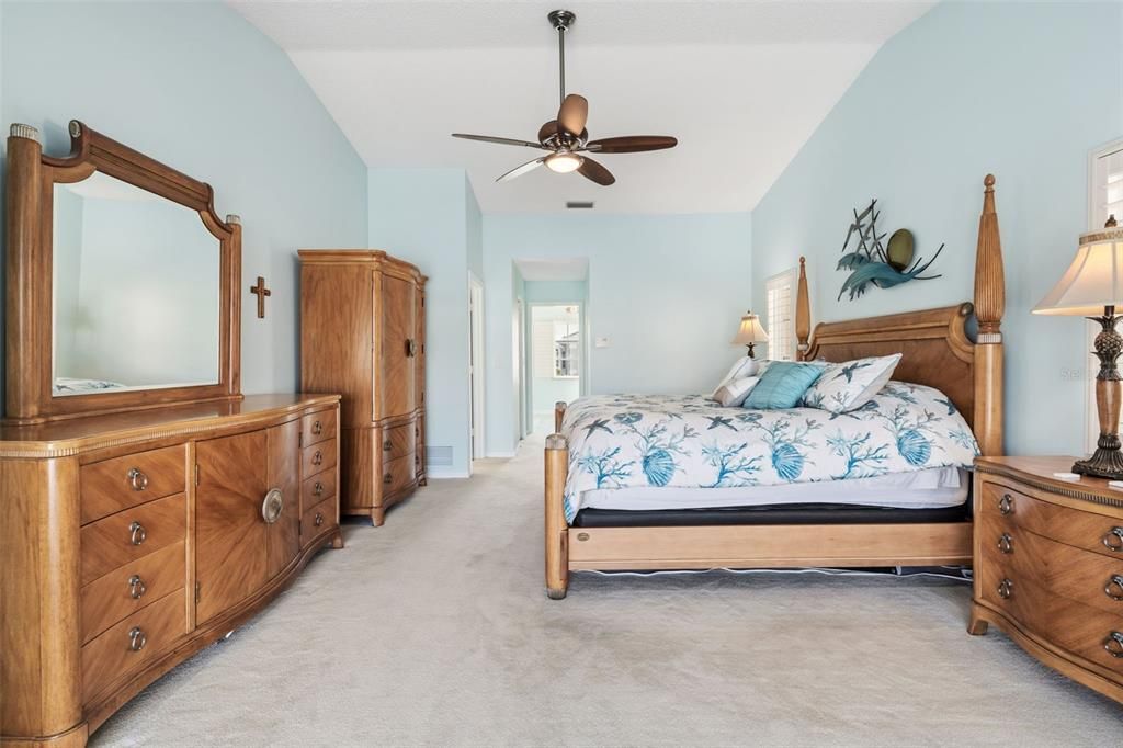 For Sale: $699,000 (3 beds, 2 baths, 2352 Square Feet)