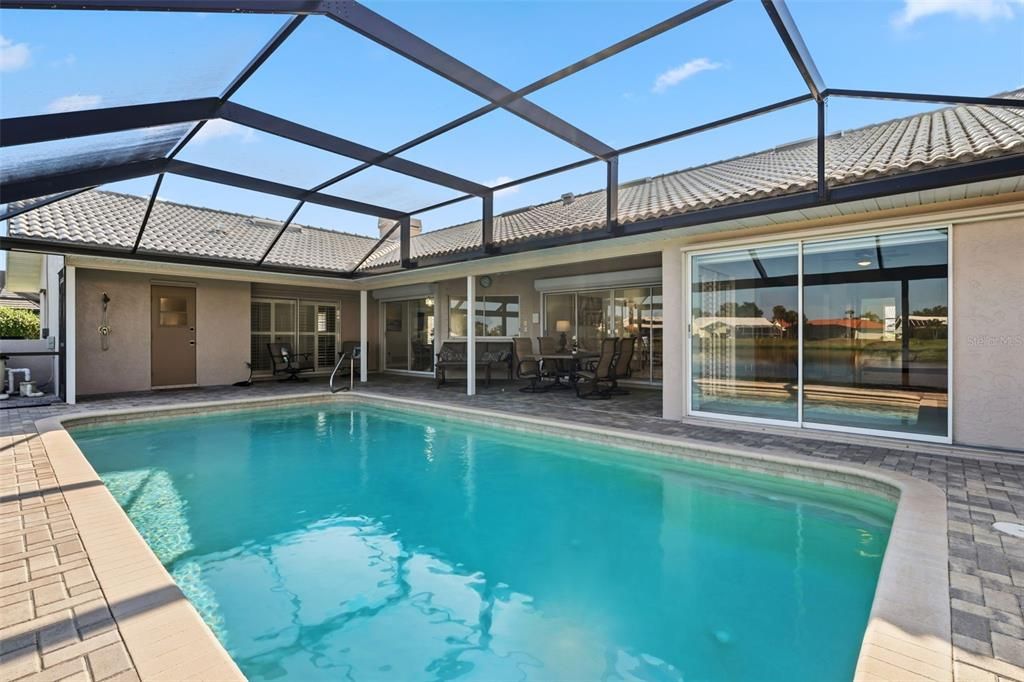 For Sale: $699,000 (3 beds, 2 baths, 2352 Square Feet)