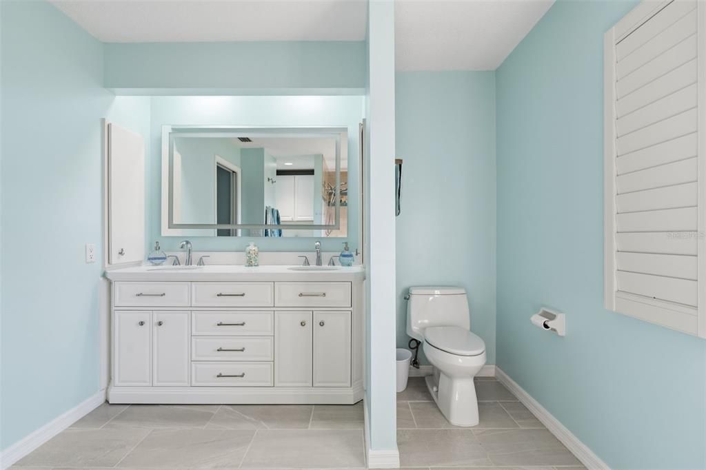 For Sale: $699,000 (3 beds, 2 baths, 2352 Square Feet)