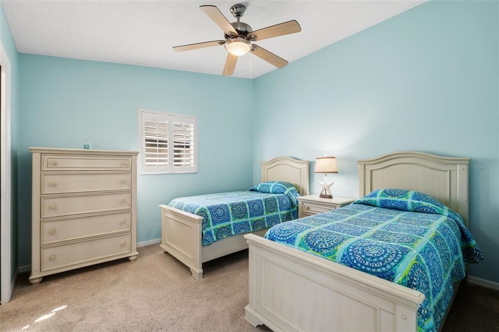 For Sale: $699,000 (3 beds, 2 baths, 2352 Square Feet)