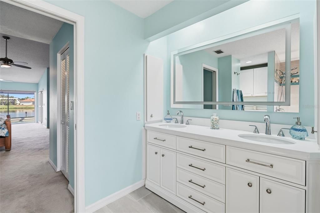 For Sale: $699,000 (3 beds, 2 baths, 2352 Square Feet)