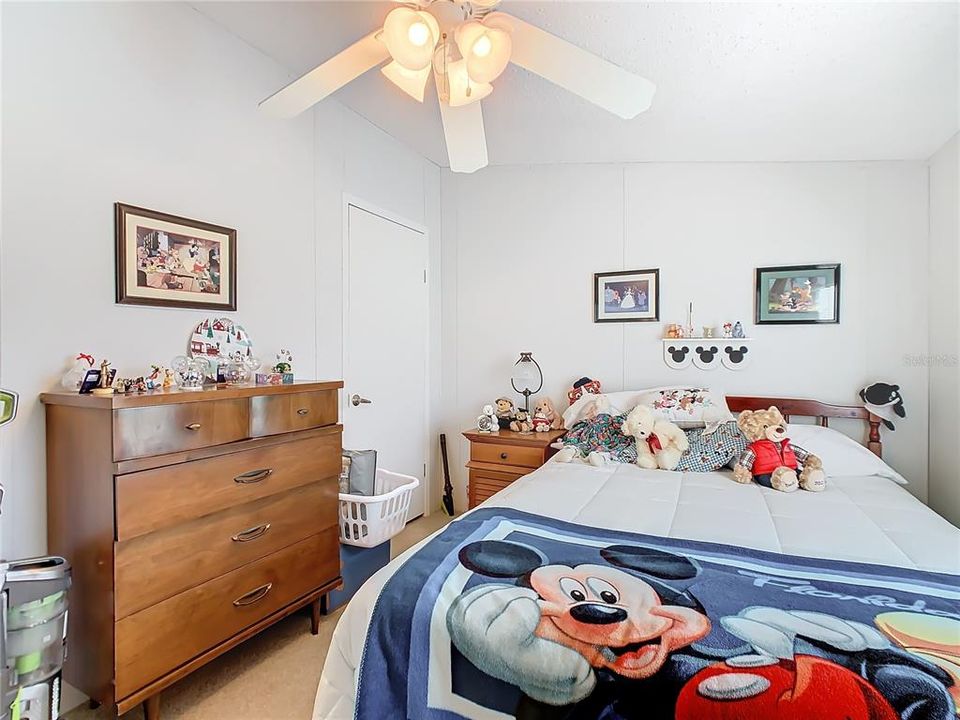 For Sale: $199,000 (3 beds, 2 baths, 1404 Square Feet)