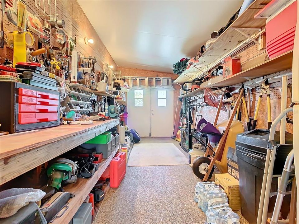 For Sale: $199,000 (3 beds, 2 baths, 1404 Square Feet)