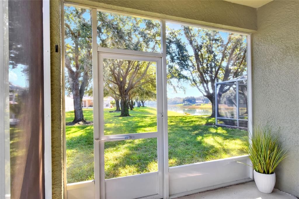 На продажу: $327,000 (2 спален, 2 ванн, 1544 Квадратных фут)