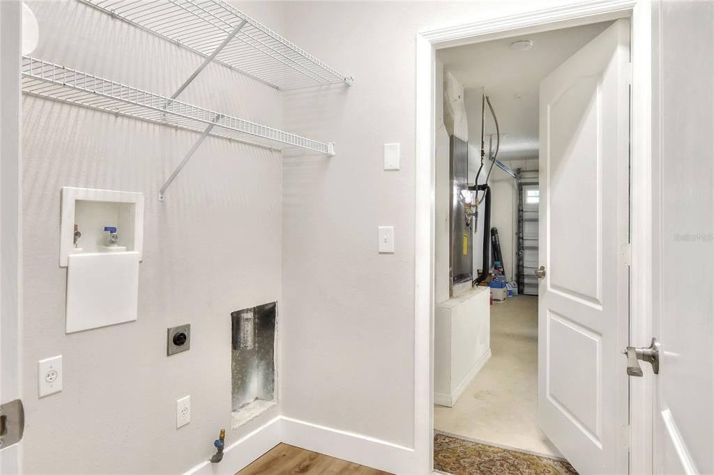 На продажу: $327,000 (2 спален, 2 ванн, 1544 Квадратных фут)