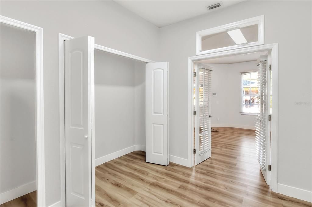 На продажу: $327,000 (2 спален, 2 ванн, 1544 Квадратных фут)