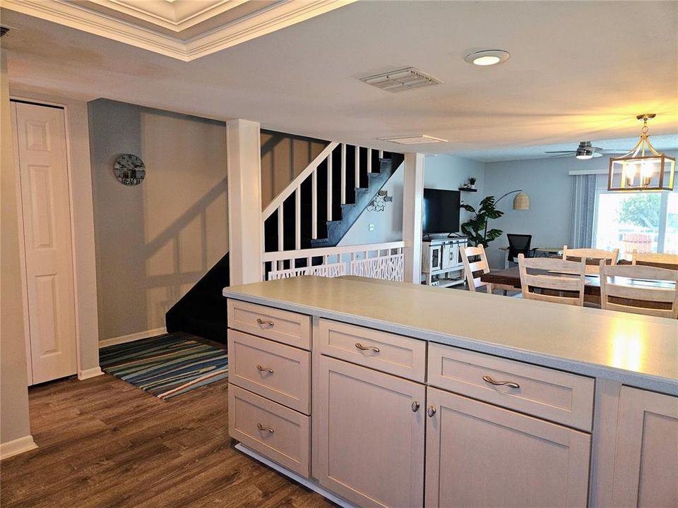 出租: $3,000 (2 贝兹, 2 浴室, 1485 平方英尺)