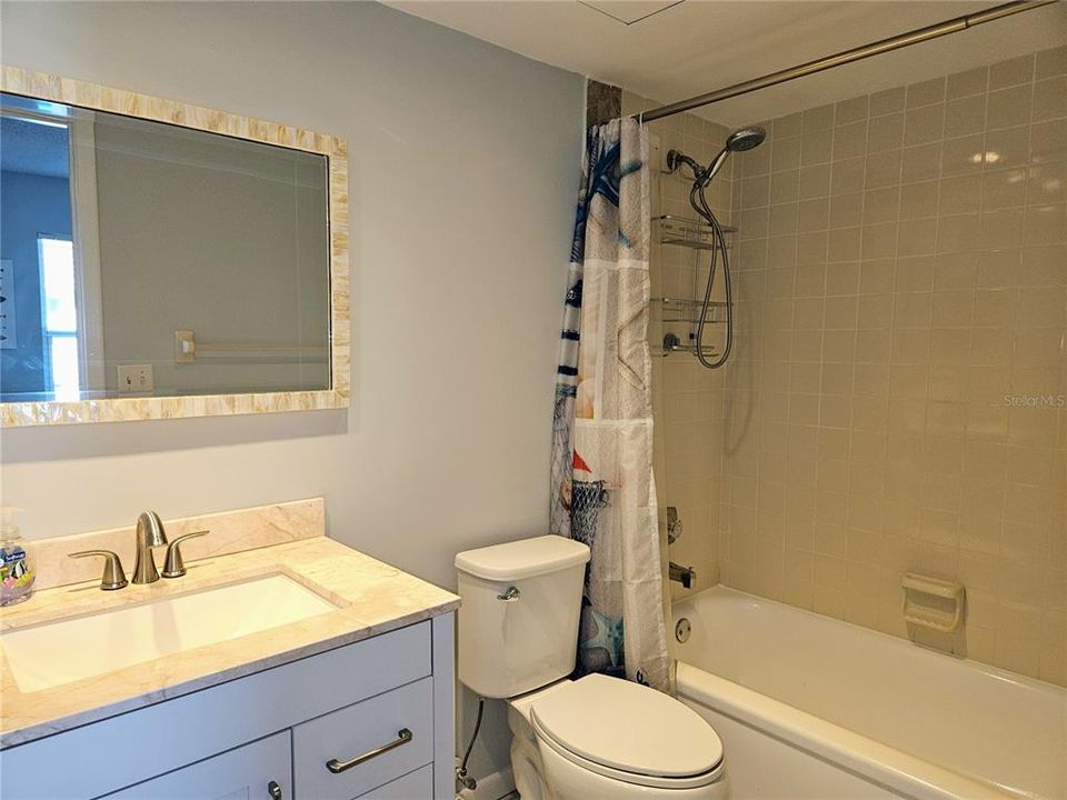 出租: $3,000 (2 贝兹, 2 浴室, 1485 平方英尺)