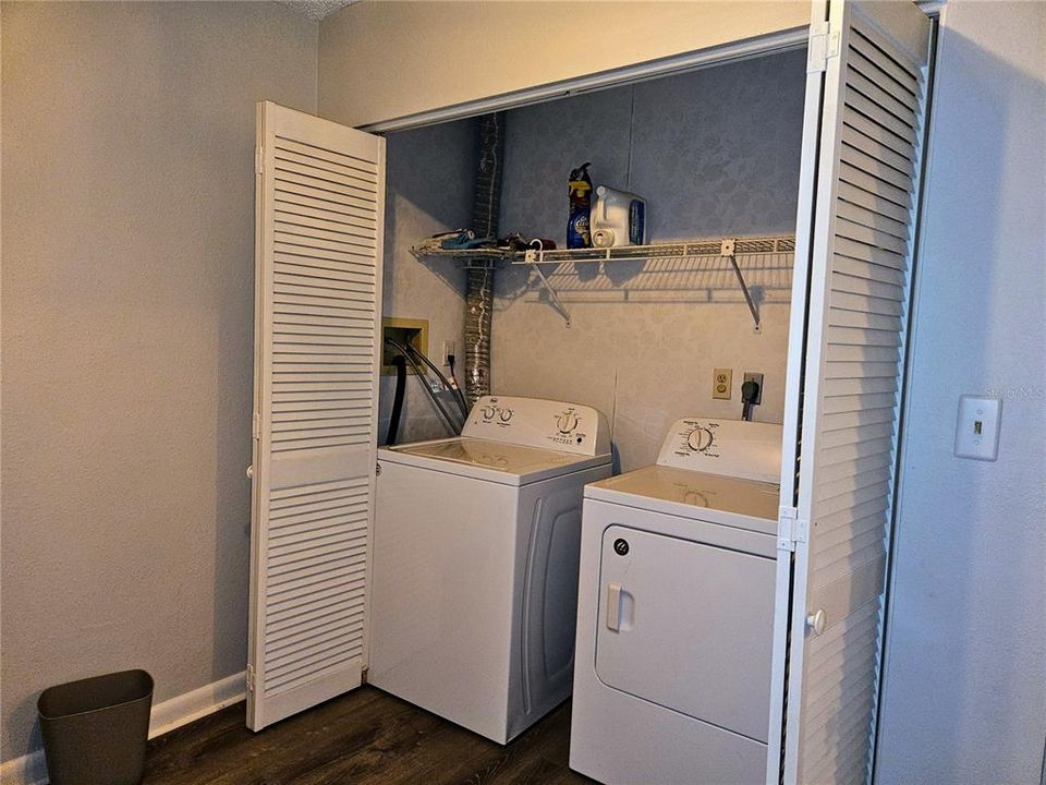 出租: $3,000 (2 贝兹, 2 浴室, 1485 平方英尺)